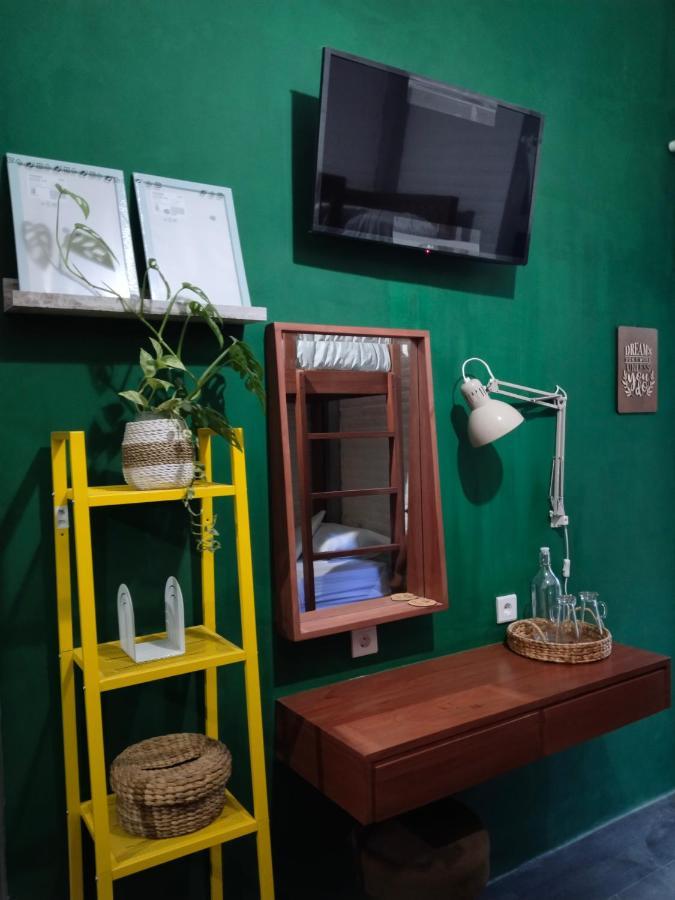Inn House Homestay Dadapan Buitenkant foto