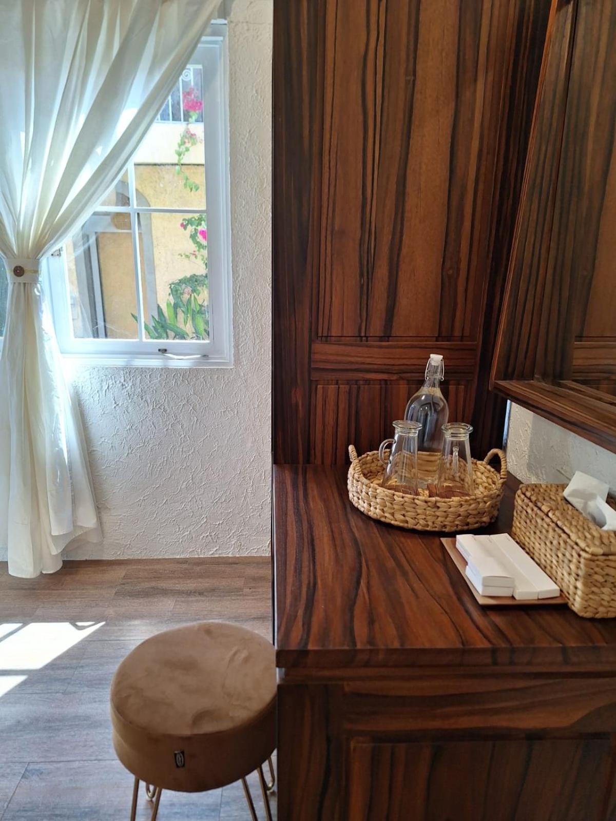 Inn House Homestay Dadapan Buitenkant foto