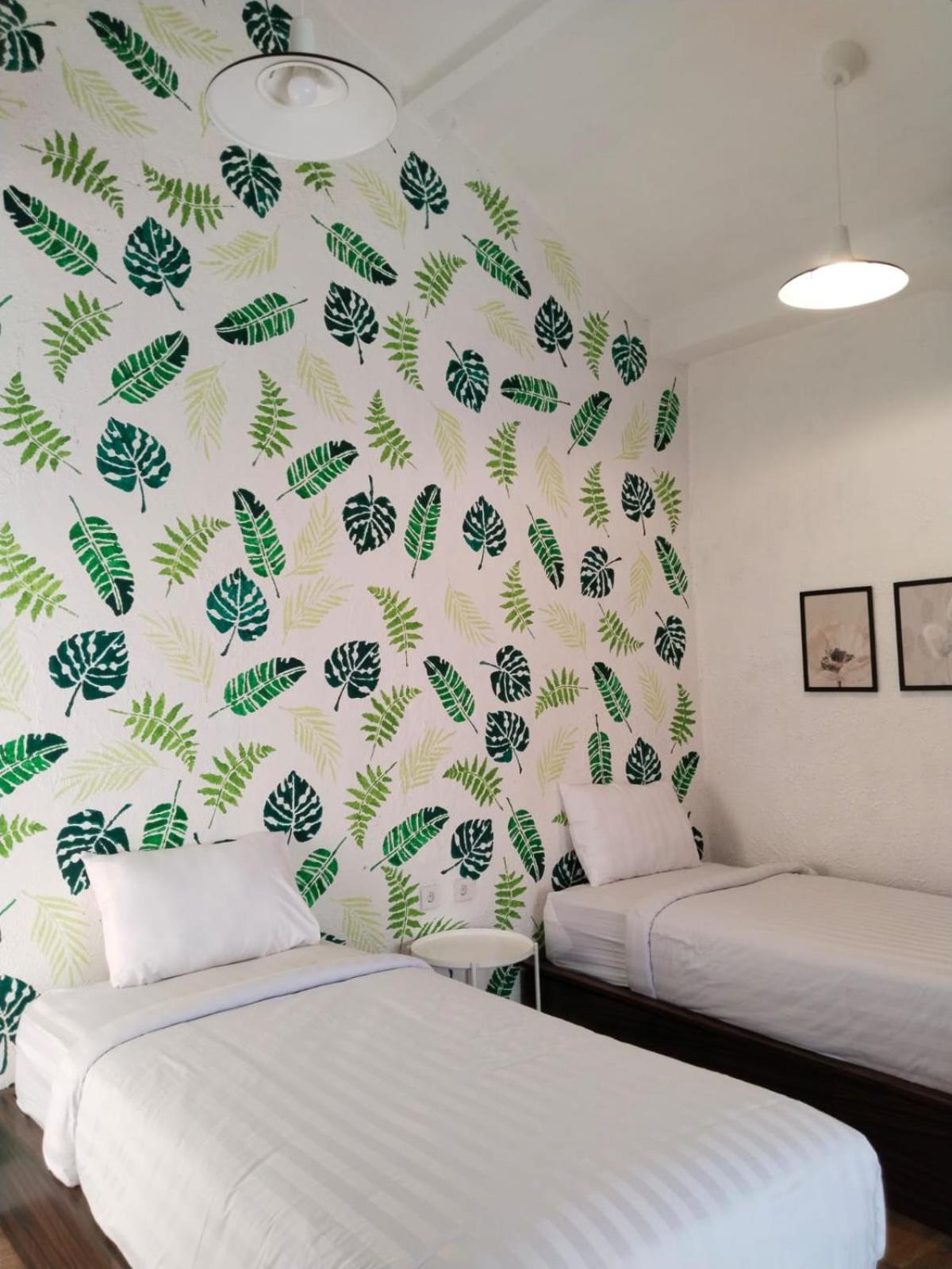 Inn House Homestay Dadapan Buitenkant foto