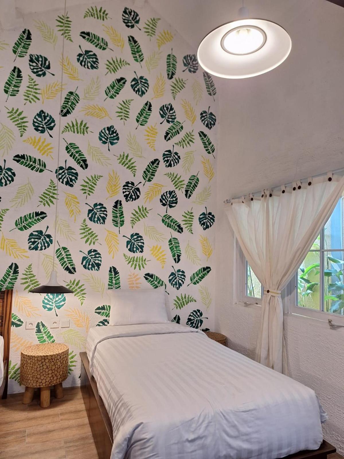Inn House Homestay Dadapan Buitenkant foto